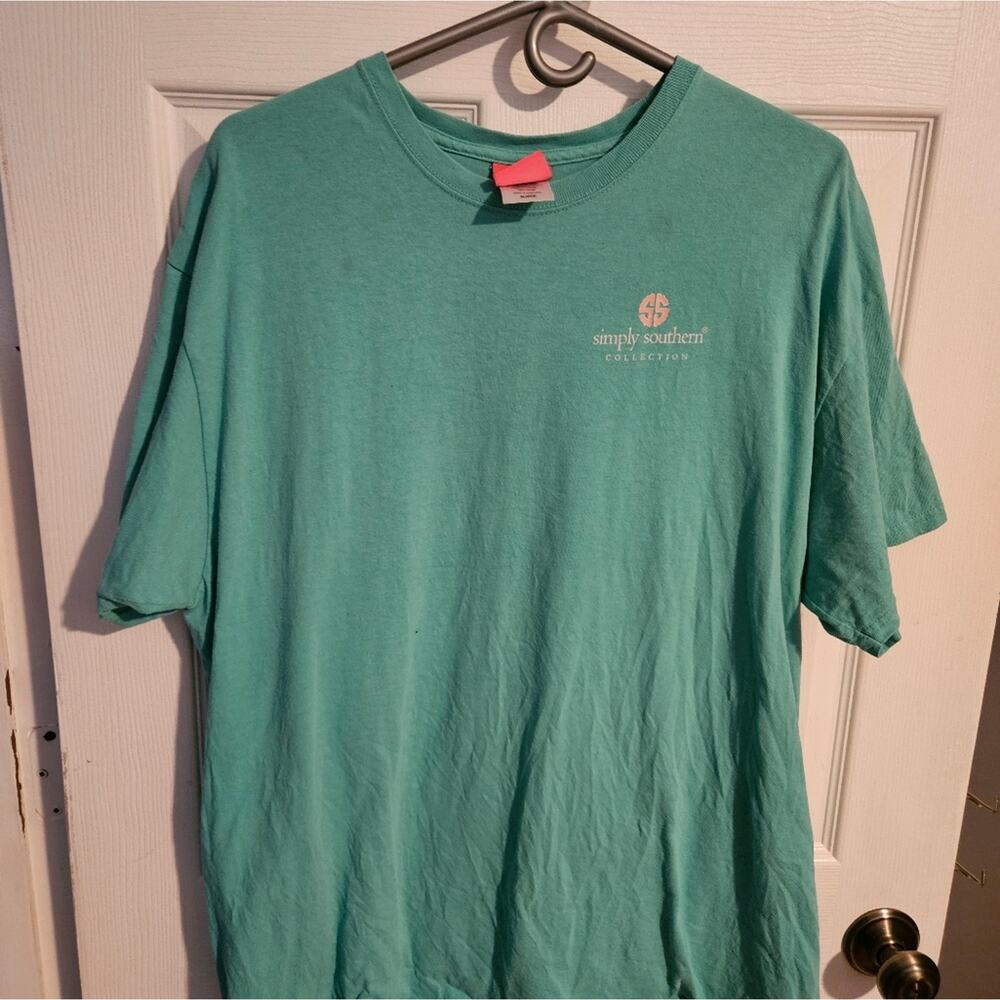 Simply Southern t-shirt size XL - Picture 2 of 3